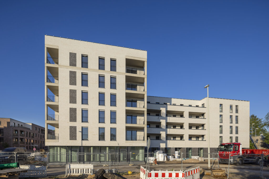 Vili-Viorel-Păun-Platz 1/3